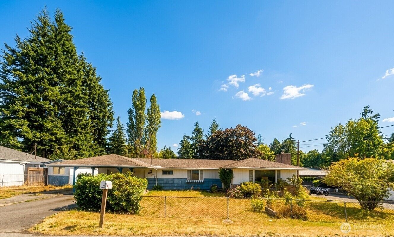 Property Photo: 10131 1st Drive SE WA 98208