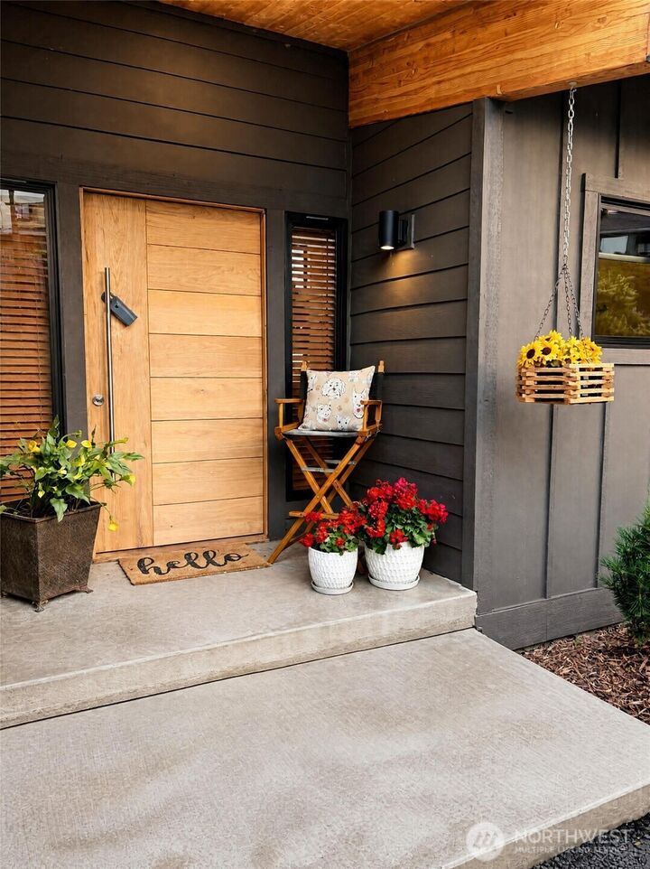 Property Photo:  1011  Alden Road  WA 98520 