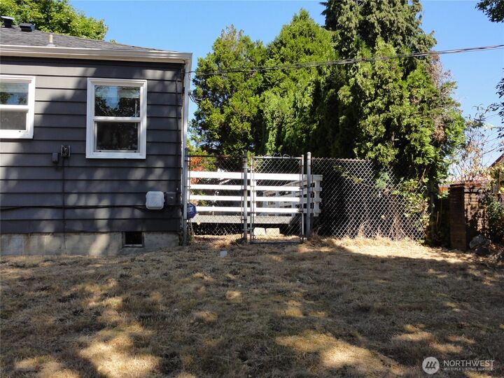 Property Photo: 4539 S L Street WA 98418