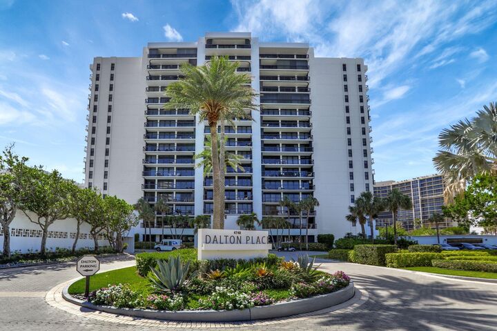 Property Photo: 4748 S Ocean Boulevard 301 FL 33487