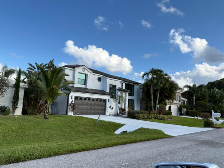 Property Photo:  18254 SE Fairview Circle  FL 33469 