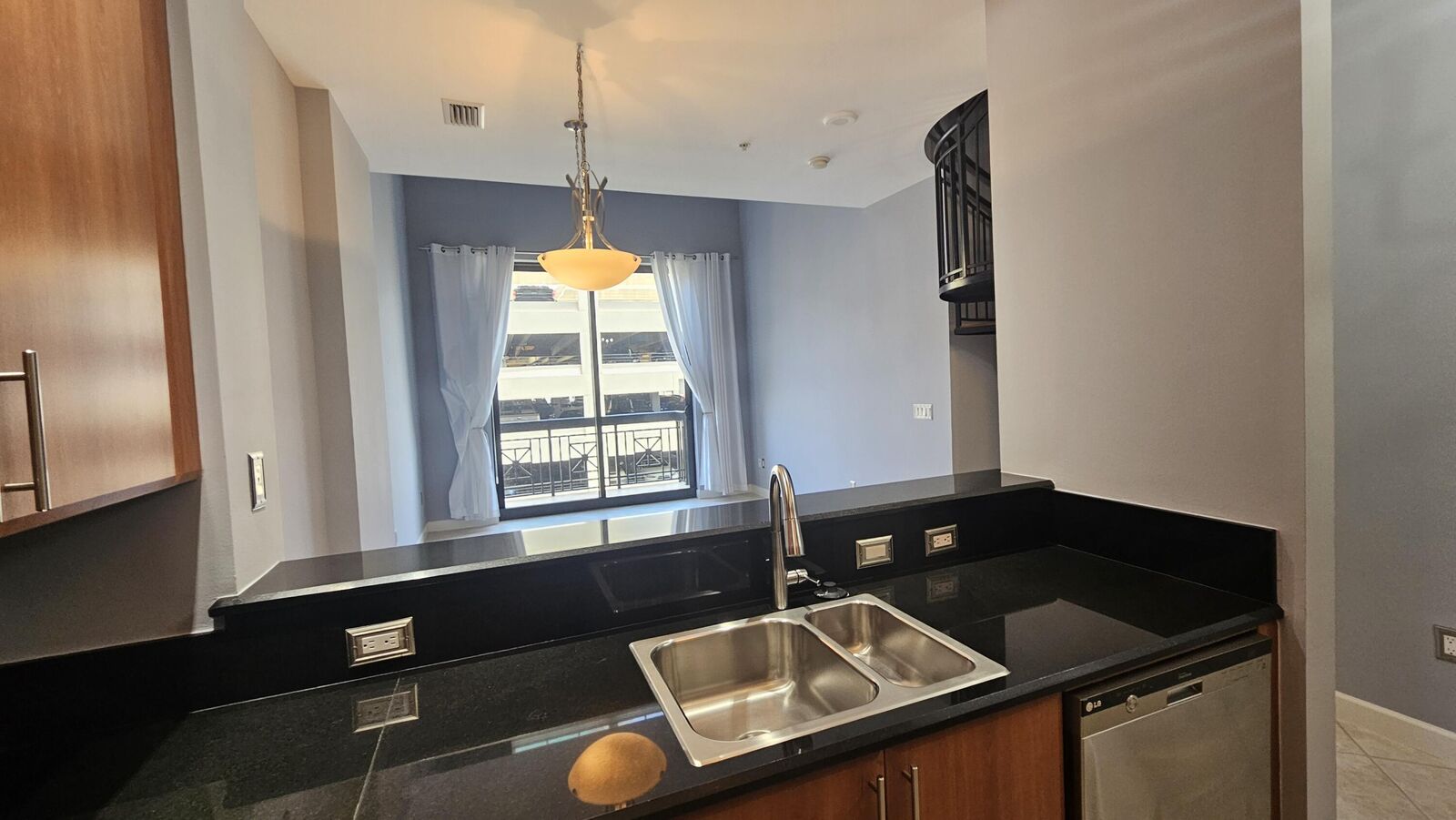 Property Photo: 801 S Olive Avenue 418 FL 33401