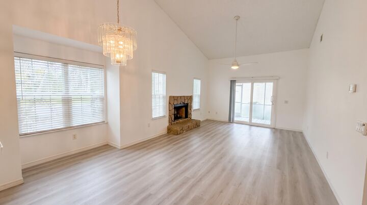 Property Photo:  1950 Westminster Circle 1  FL 32966 