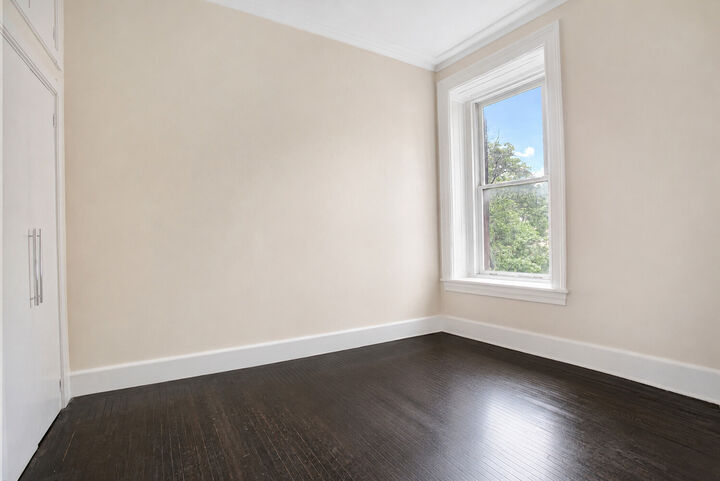Property Photo:  84 Grove Street 9  NY 10014 