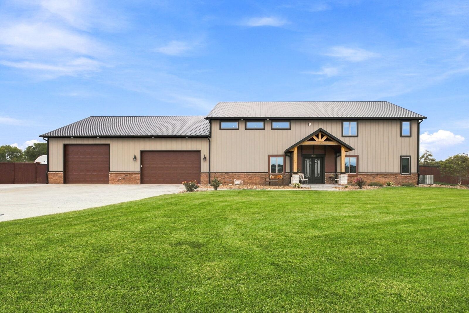 Property Photo: 8803 W Blackwood Ln KS 67101