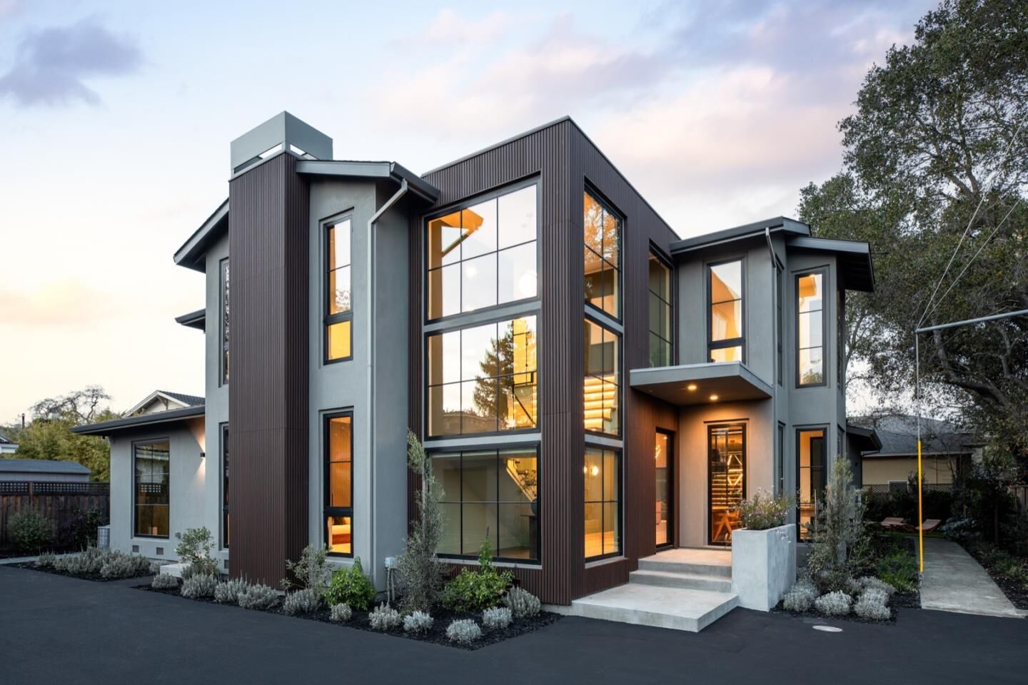 Property Photo:  1866 Valparaiso Avenue  CA 94025 