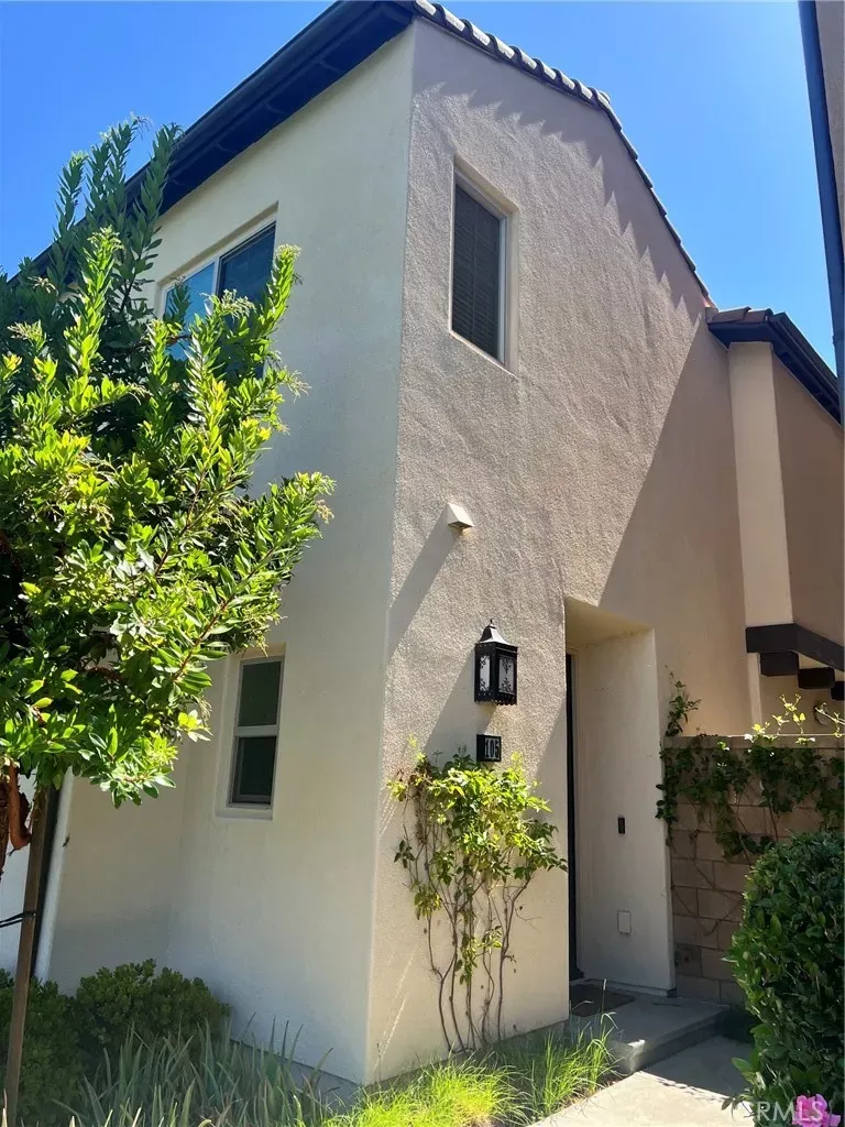 Property Photo:  105 Elkhorn  CA 92618 