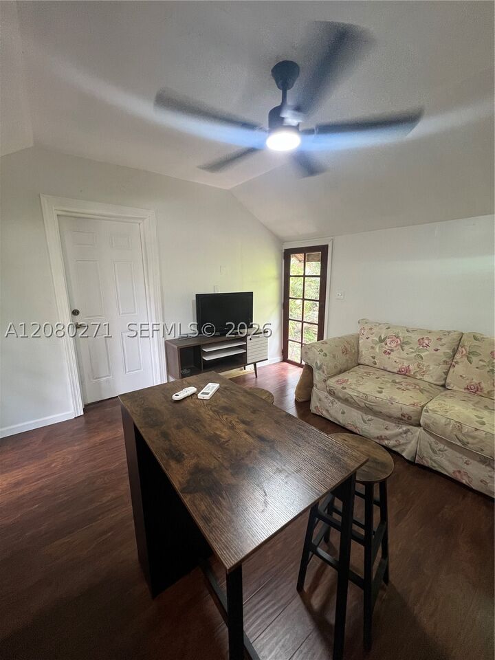 Property Photo: 411 SW 1st St 2 FL 33034