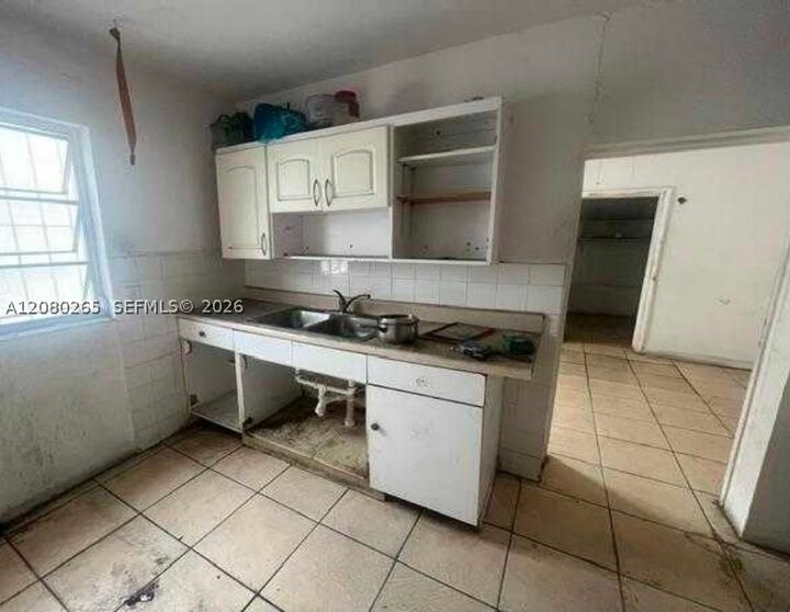 Property Photo: 3708 NW 12th Ave FL 33127