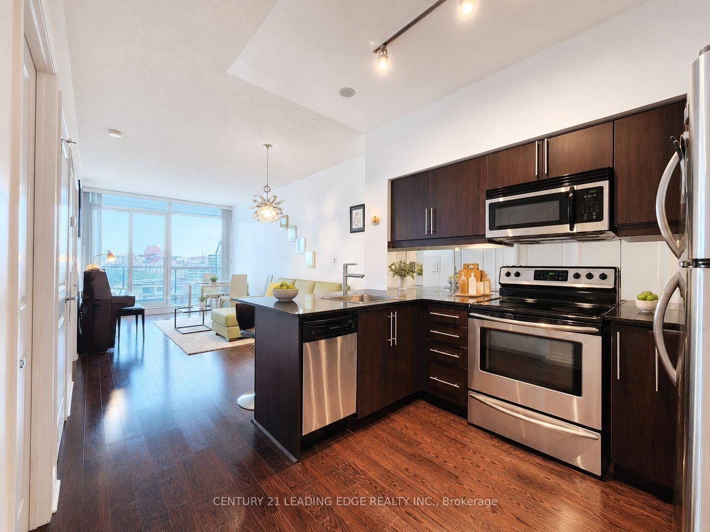 Property Photo:  2885 Bayview Avenue 404  ON M2N 3B4 