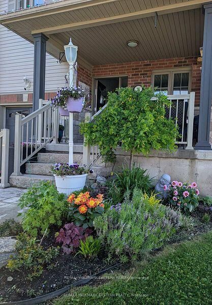 Property Photo:  31 Paul Rexe Boulevard E  ON K9J 0G4 