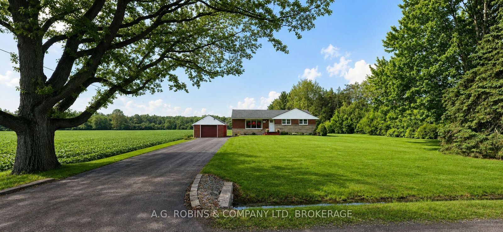 Property Photo:  957 Ridge Road  ON L3B 5N7 