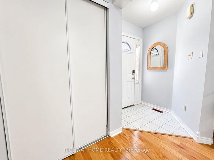 Property Photo:  10 Banner Rd Road  ON L6X 4K6 