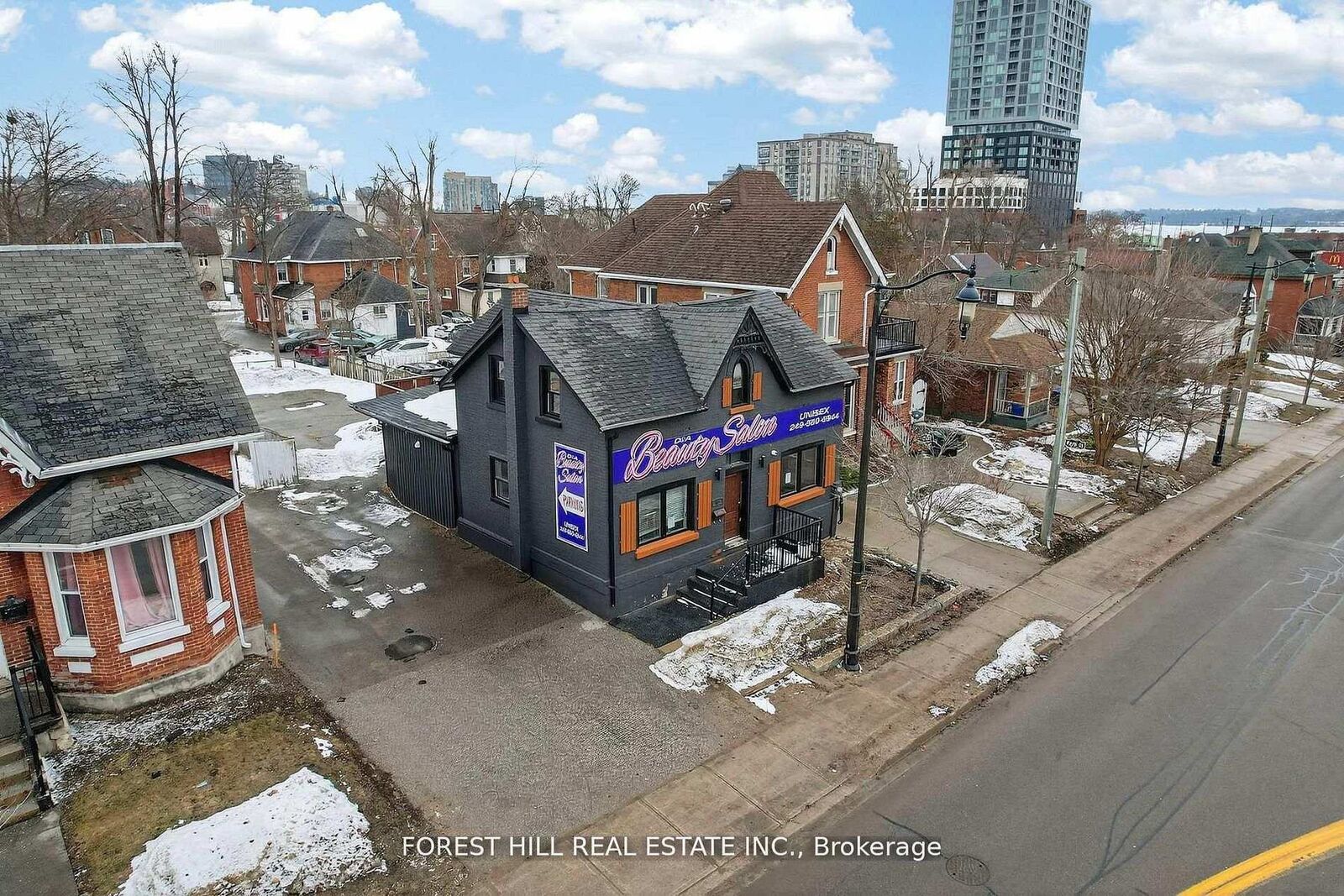 Property Photo:  89 Toronto Street  ON L4N 1V1 