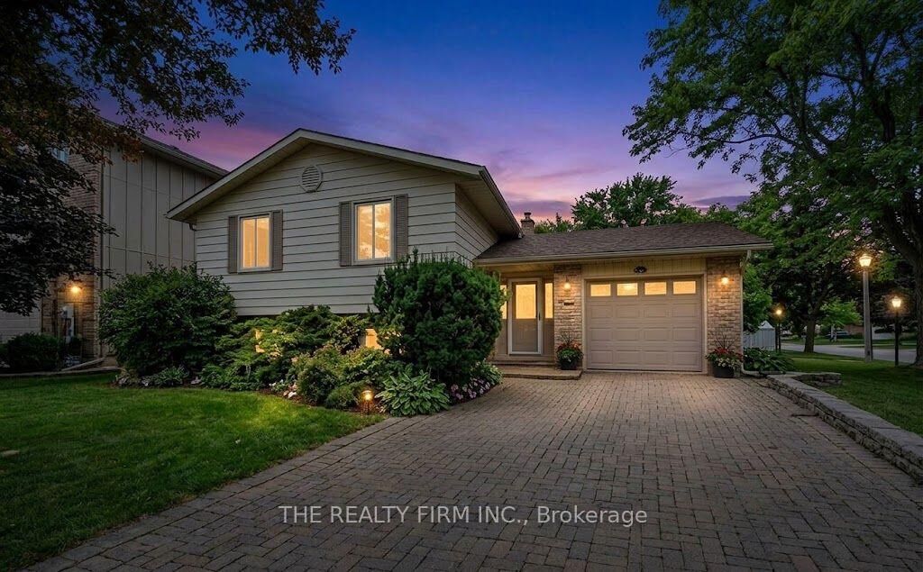 Property Photo:  4084 Bluepoint Drive  ON N0N 1J6 