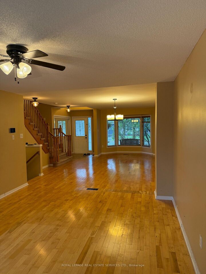 Property Photo: 2254 Pathfinder Drive ON L7L 6L6