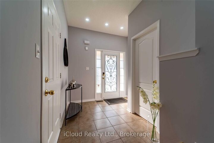 Property Photo:  27 Hollingsworth Circle  ON L7A 0J7 