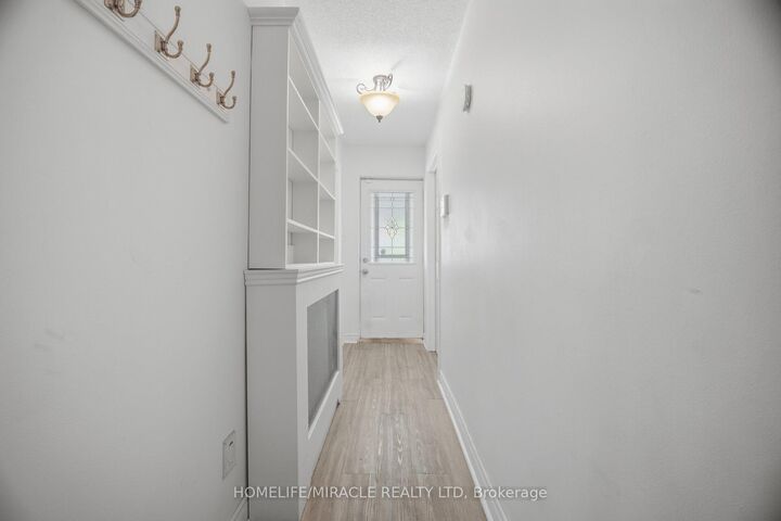Property Photo:  25 Hope Avenue  ON L8H 2E1 