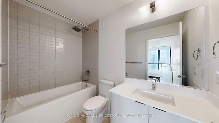 Property Photo:  2908 Highway 7 N/A 2306  ON L4K 0K5 