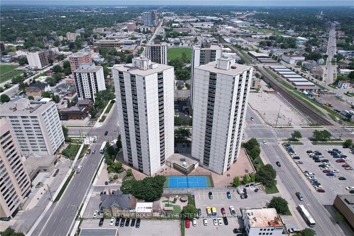 Property Photo:  323 Colborne Street 1004  ON N6B 3N8 