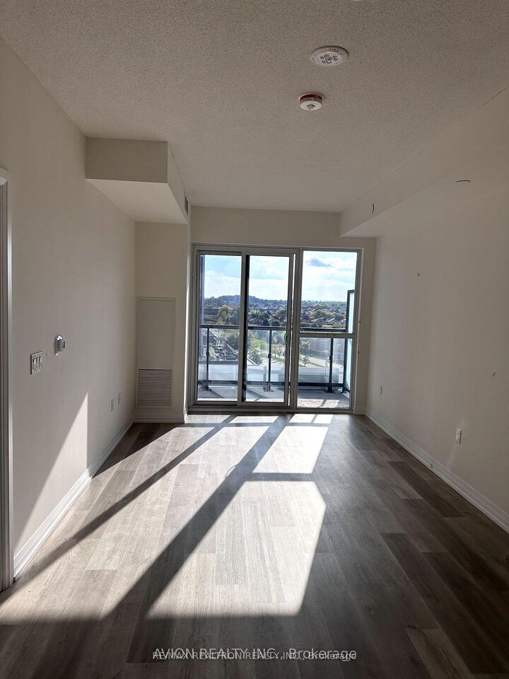 Property Photo:  15 Watergarden Drive 515  ON L5R 0G8 