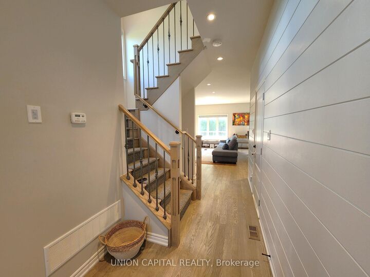 Property Photo:  47 Gord Matthews Way  ON L9P 0E9 