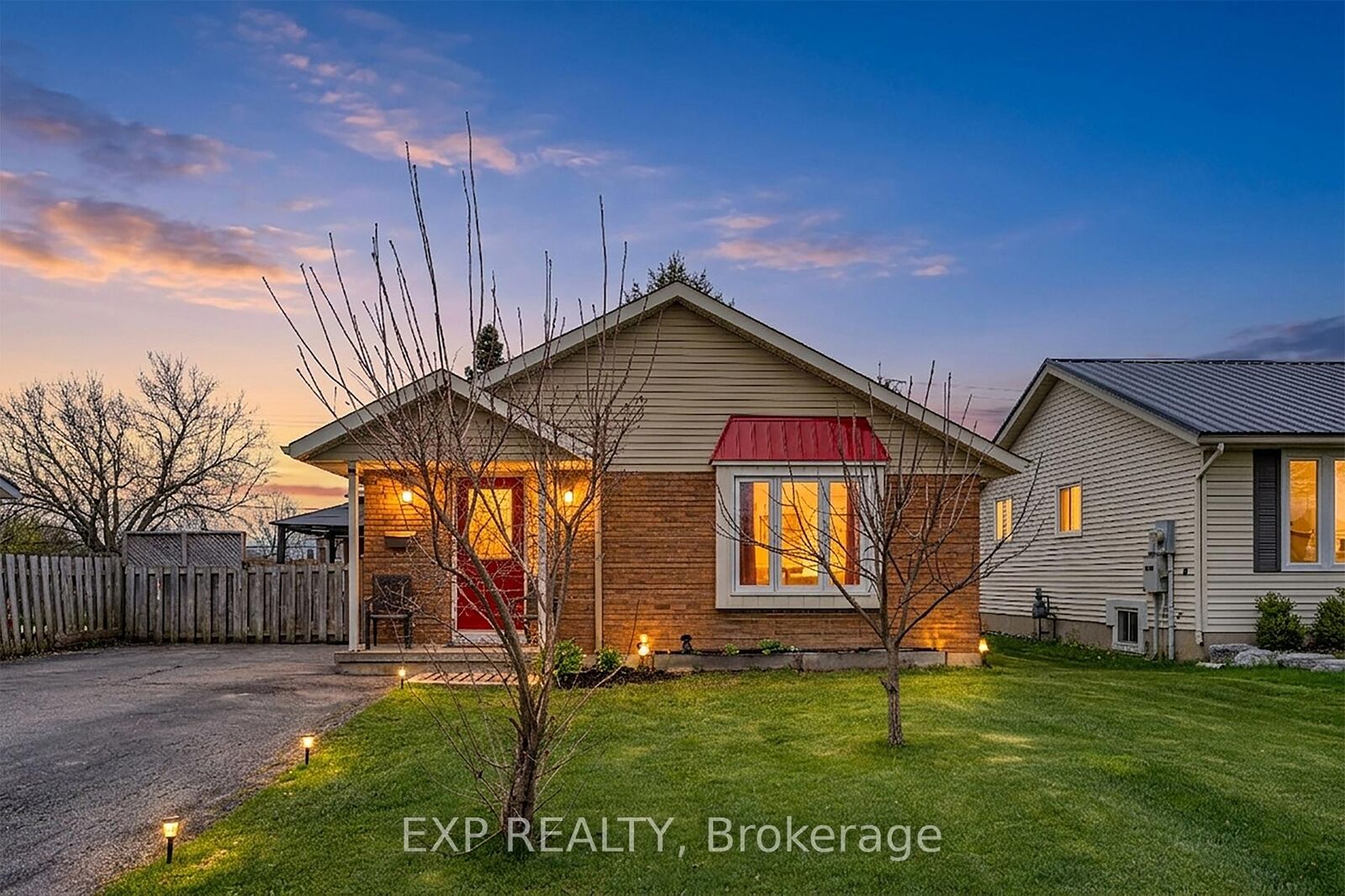 Property Photo:  8 Abbott Lane  ON N0A 1E0 