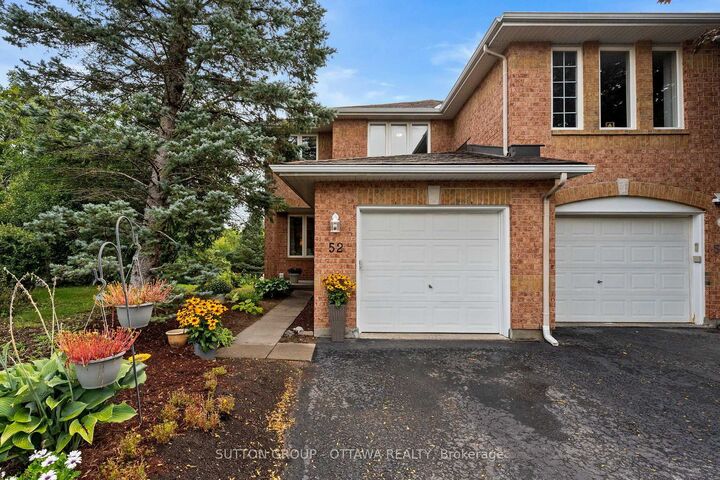 Property Photo:  52 Windcrest Court  ON K2T 1B5 