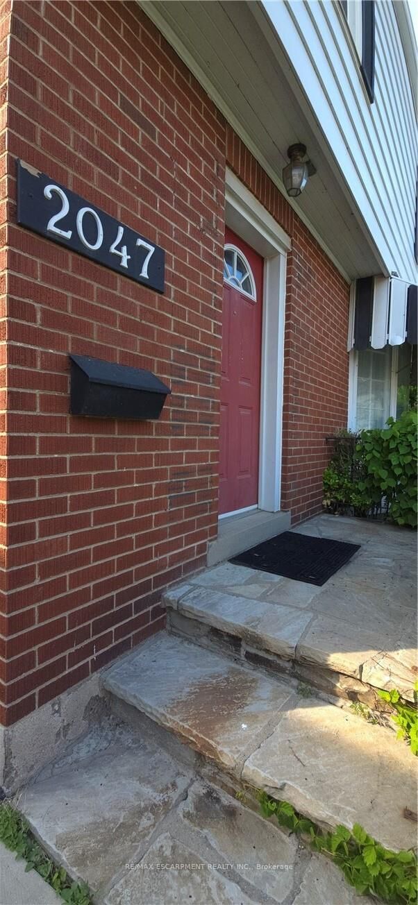 Property Photo:  2047 James Street  ON L7R 1H4 