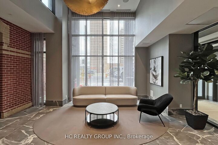 Property Photo:  286 Main Street Ph07  ON M4C 0B3 