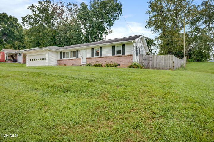 Property Photo:  108 Briscoe Circle  TN 37620 