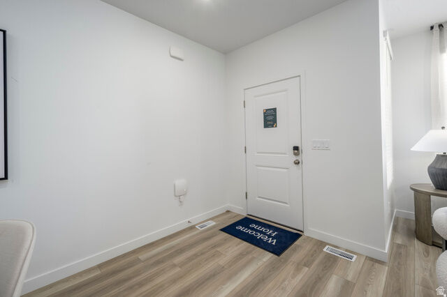 Property Photo: 1716 W Viola Ln 3017 UT 84045