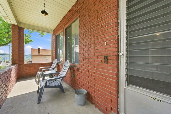 Property Photo:  1006 Brinton Ave  PA 15140 