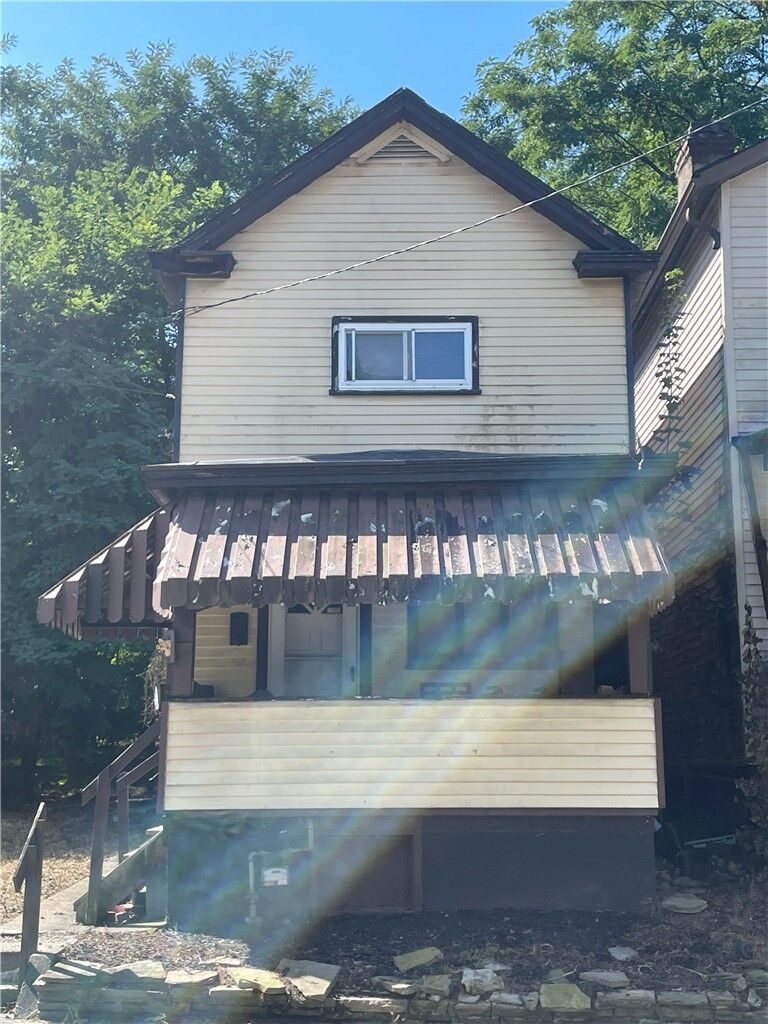 Property Photo: 2808 Grover PA 15132