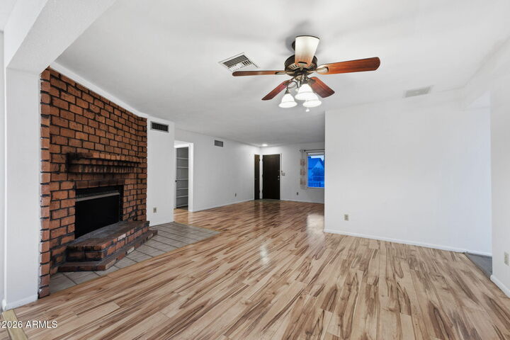Property Photo:  573 E Linda Avenue  AZ 85119 