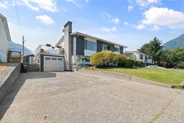 Property Photo:  630 Thacker Avenue  BC V0X 1L0 