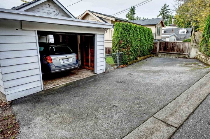 Property Photo:  14683 West Beach Avenue House  BC V4B 2T9 