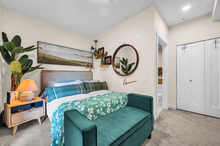 Property Photo:  12109 223 Street 225  BC V2X 5Y6 