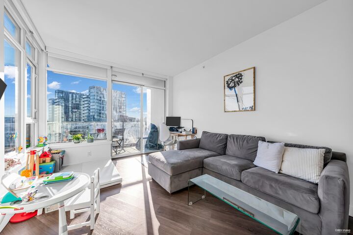 Property Photo:  3557 Sawmill Crescent 716  BC V5S 0E2 