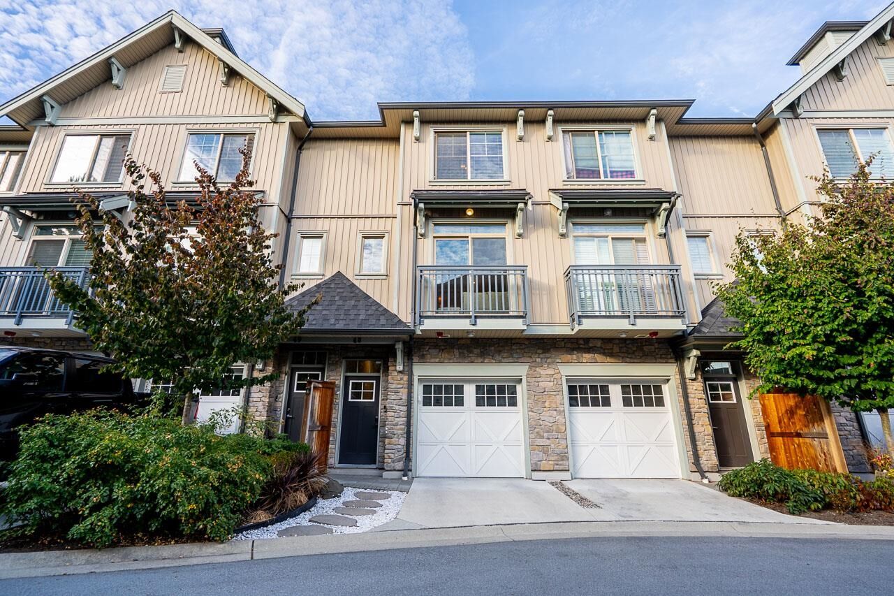 Property Photo:  20487 65 Avenue 48  BC V2Y 3K8 