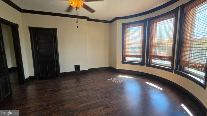 Property Photo:  178 Brunswick Apt #1  NJ 08618 