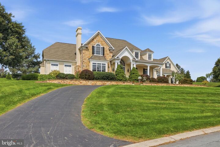 Property Photo:  1417 Brittany Drive  PA 17404 