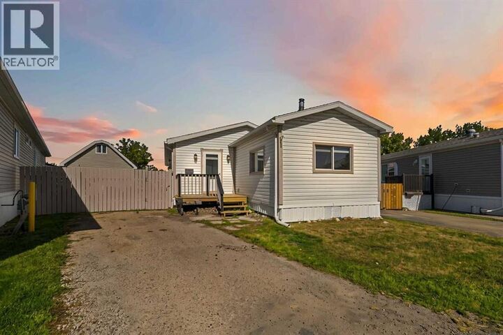 Property Photo: 108 Grecian Place AB T9H 2N1