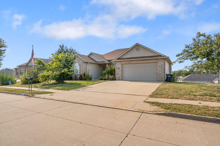 Property Photo:  3407 Snow Leopard Dr  MO 65202 