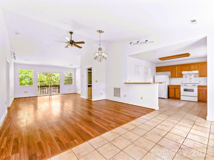 Property Photo:  269 Pinewood Knoll Drive  NC 28739 