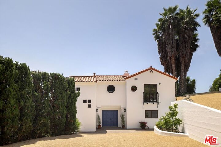 Property Photo:  2745 Torito Rd  CA 93108 