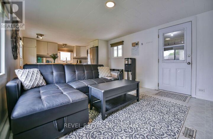 Property Photo:  30 Notre Dame  ON P4R 0C9 