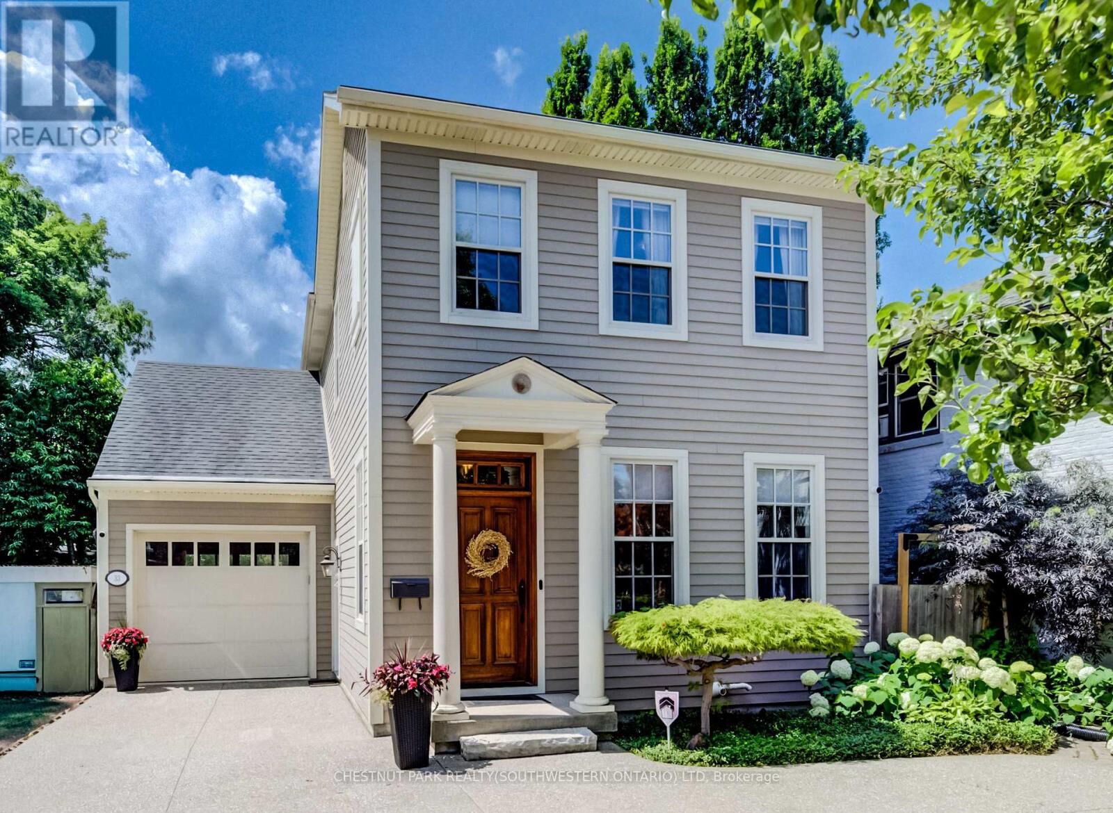 Property Photo:  33 Cherry Street  ON L2R 5M5 
