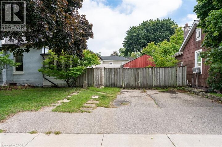 Property Photo:  314 Queen Street  ON N4S 1M1 