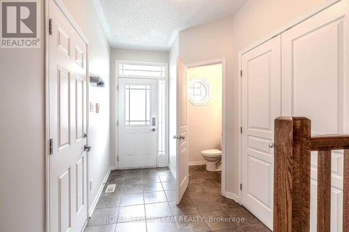 Property Photo:  506 Pepperville Crescent  ON K2M 0E3 